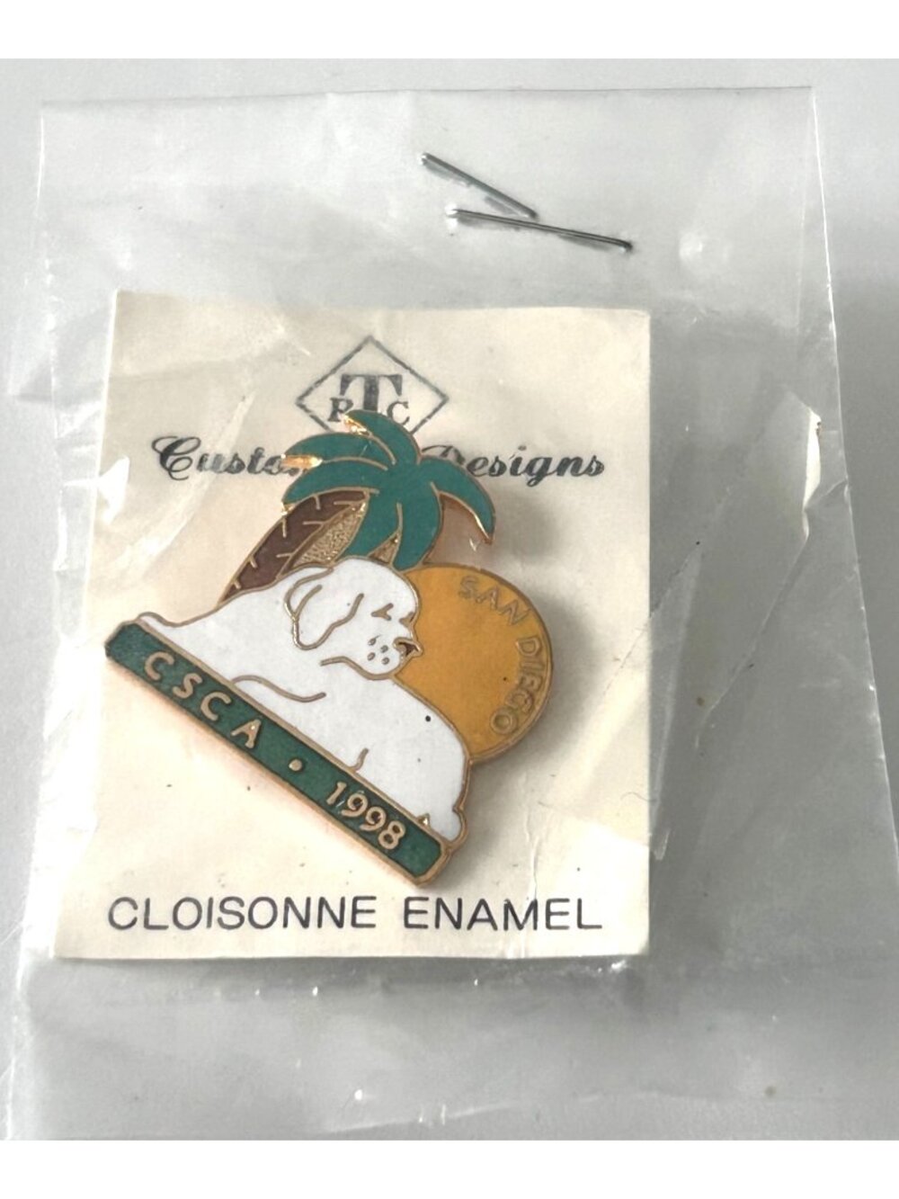 Clumber Spaniel Club of America CSCA 1998 San Diego Cloisonne Enamel Pin Dog